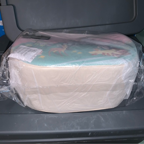 Loungefly Disney Snow White Castle Scene Crossbody Bag - Picture 6 of 11